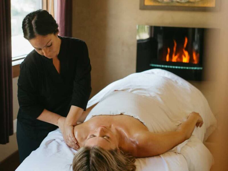90-minute massage with reflexology in Canmore – relaxing therapeutic treatment focusing on feet, pressure points, and whole-body wellness.